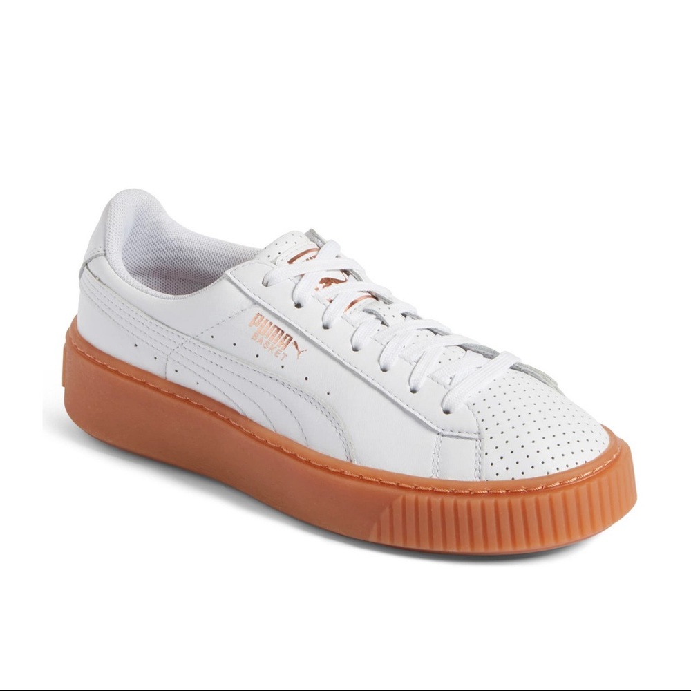 *Like new* PUMA Basket PLATFORM sneaker Size 7.5